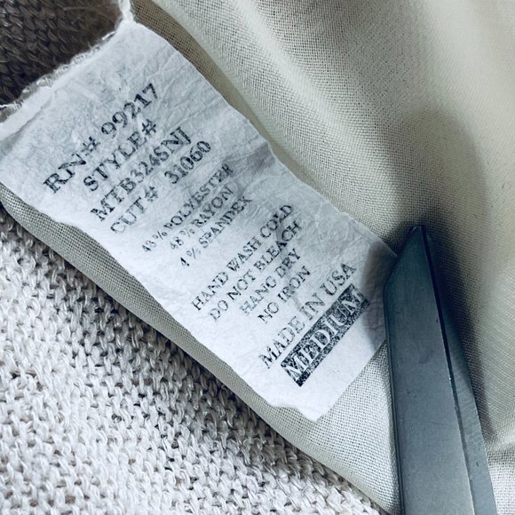 Moa Moa Split back blouse; ivory; sz M - Picture 2 of 5